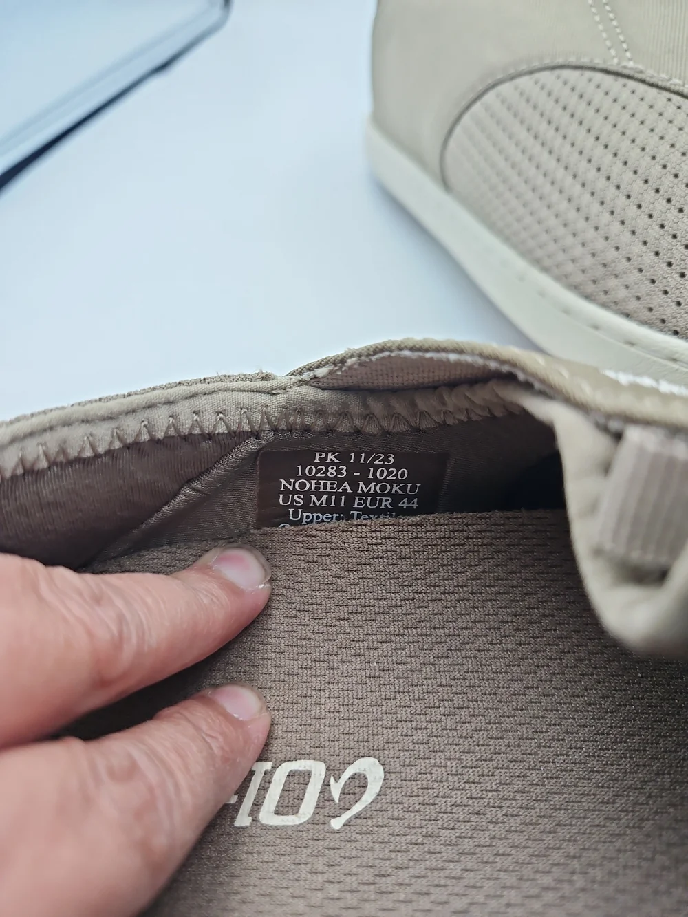 OluKai casual sneaker